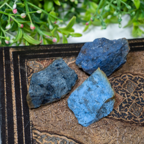 Raw Dumortierite in Quartz