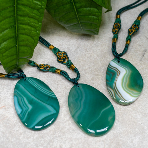 Randon Dyed Green Agate Polished Slice Necklace