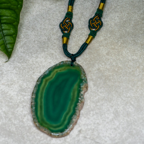Random Dyed Green Agate Polished Necklace
