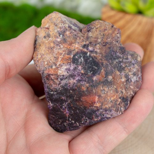 Large Sugilite with Bustamite