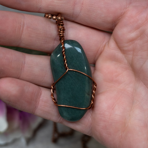 Bud Stone Bronze Necklace