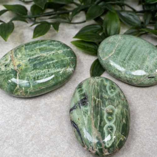 Tremolite Palmstone Random