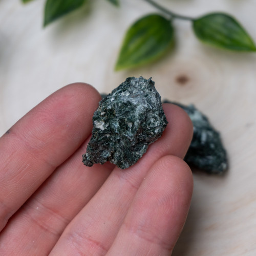 Actinolite Small Raw Random