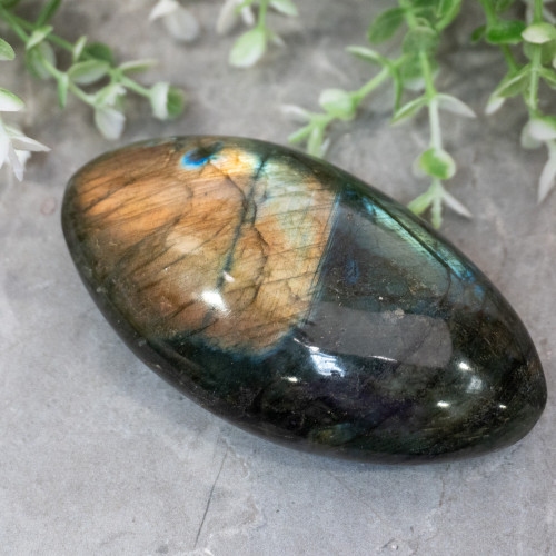 High Flash Labradorite Palmstone #9