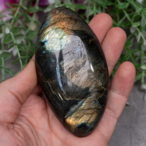 High Flash Labradorite Palmstone #9