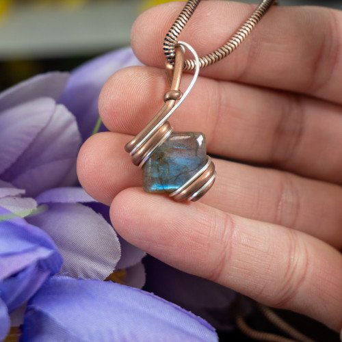 Labradorite Square Wrap