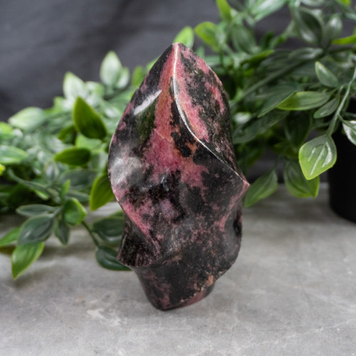 Rhodonite Medium Flame