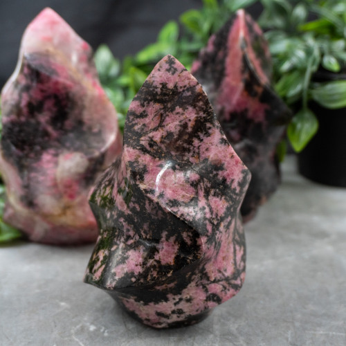 Rhodonite Medium Flame