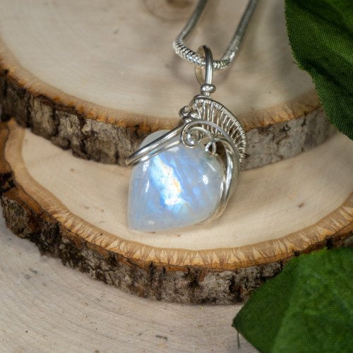 Large Rainbow Moonstone Pendant Wrap