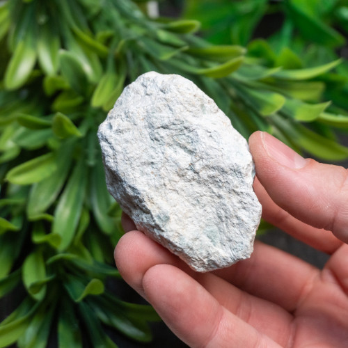 Random Izumo Zeolite