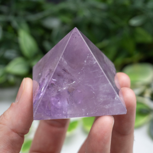 Amethyst Pyramid Medium Random