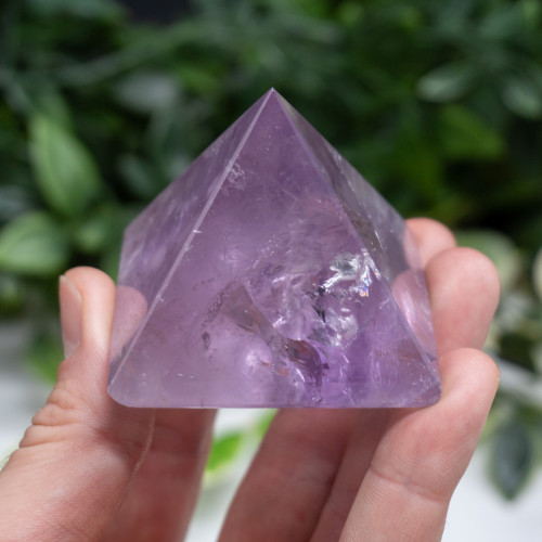 Amethyst Pyramid Medium Random