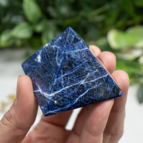 Sodalite Pyramid Medium Random