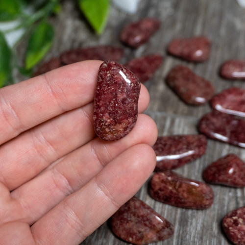 Red Wine Quartz Tumbled