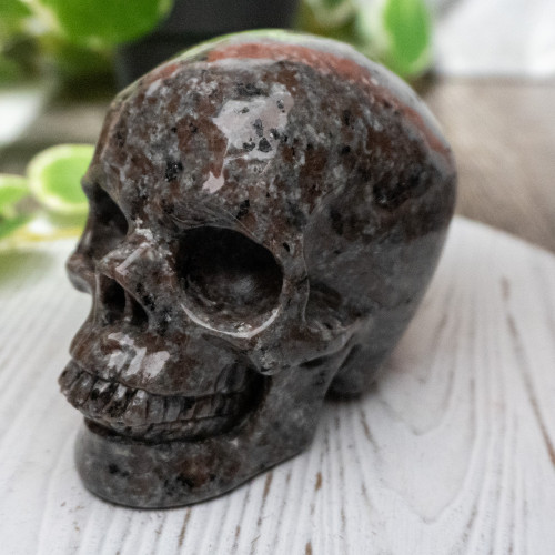 UV Sodalite Large Skull