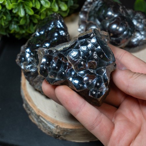 Raw Medium Hematite