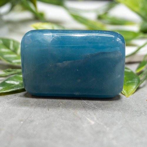 Blue Onyx Palmstone #4