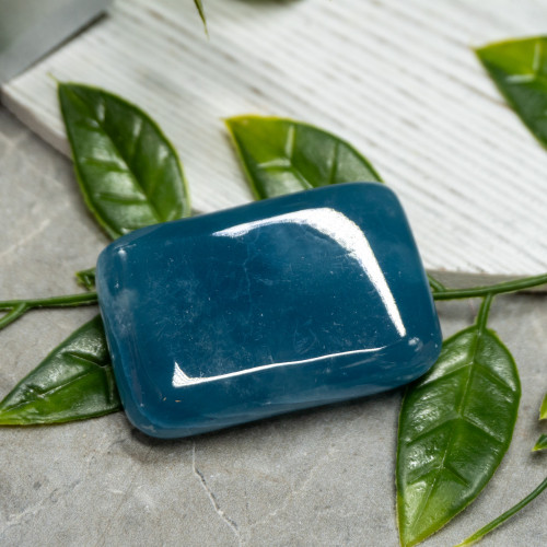 Blue Onyx Palmstone #4