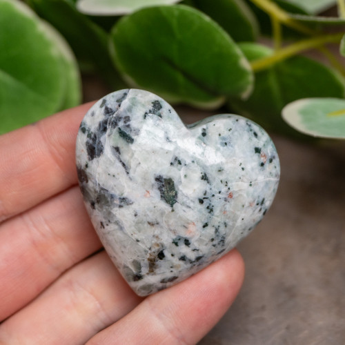 Hackmanite and Ijolite Heart