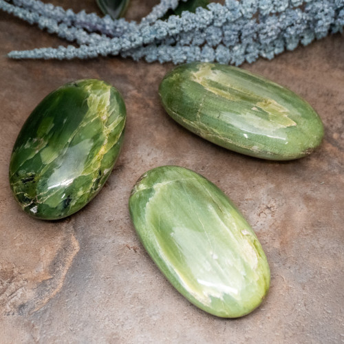 Tremolite XL Palmstone