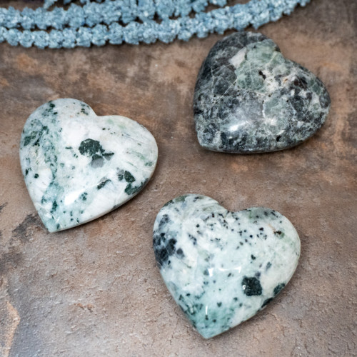 Hackmanite and Ijolite Heart