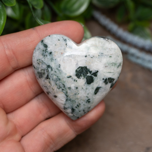 Hackmanite and Ijolite Heart