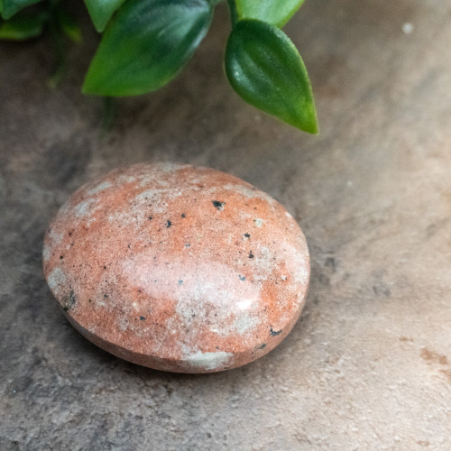 Thulite (Canada) Palmstone