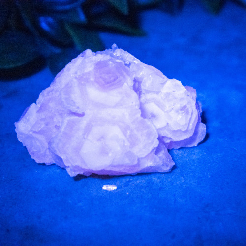 Mangano Calcite (UV Reactivte) #3