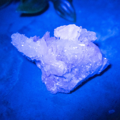 Mangano Calcite (UV Reactivte) #4