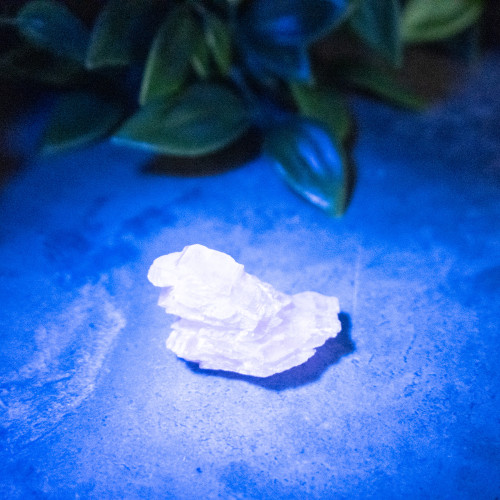 Mangano Calcite (UV Reactivte) #2