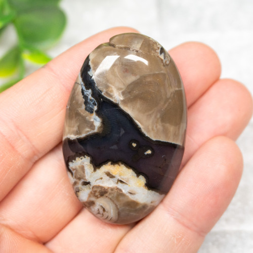 Volcano Agate (UV Reactive) Palmstone #20