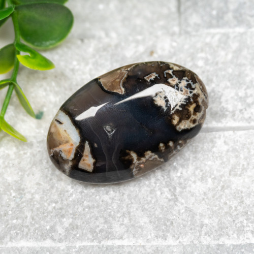 Volcano Agate (UV Reactive) Palmstone #20