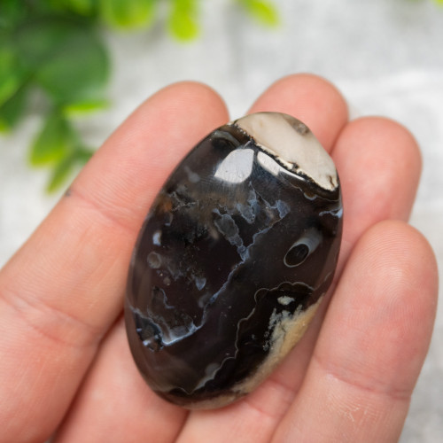 Volcano Agate (UV Reactive) Palmstone #18