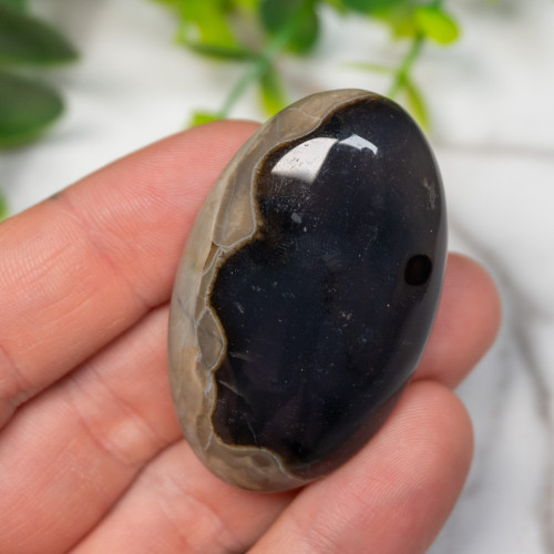 Volcano Agate (UV Reactive) Palmstone #8