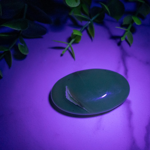 Volcano Agate (UV Reactive) Palmstone #3