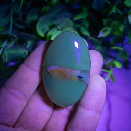 Volcano Agate (UV Reactive) Palmstone #3