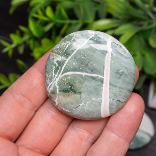 Green Sardonyx Palmstone