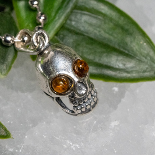 Baltic Amber Eyed Skull Silver Pendant