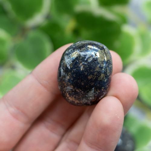 Tumbled Covellite Random