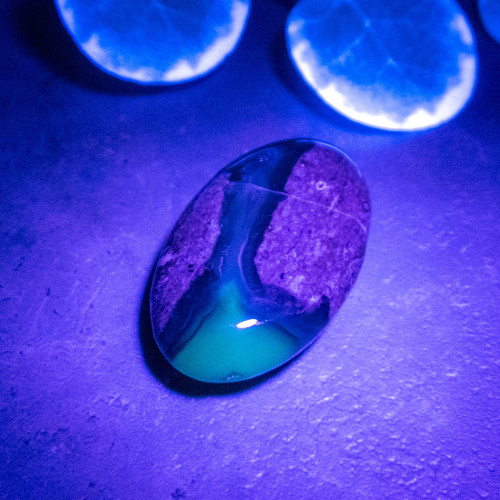 Volcano Agate Palmstone (UV Reactive) #15