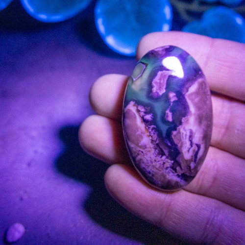 Volcano Agate Palmstone (UV Reactive) #14