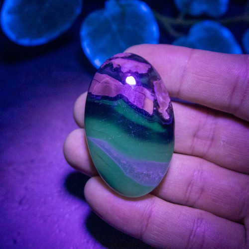 Volcano Agate Palmstone (UV Reactive) #12