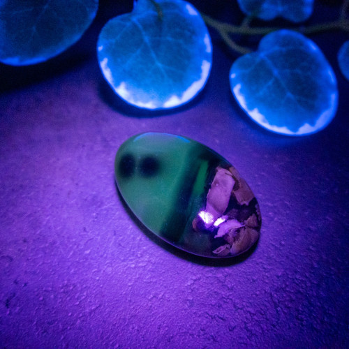Volcano Agate Palmstone (UV Reactive) #12