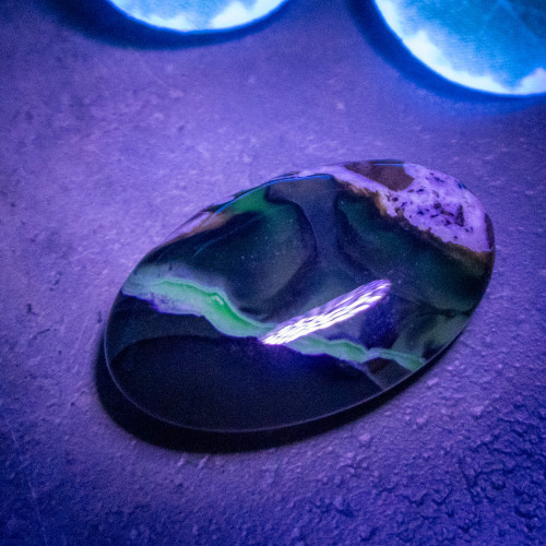 Volcano Agate Palmstone (UV Reactive) #10