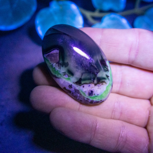 Volcano Agate Palmstone (UV Reactive) #10