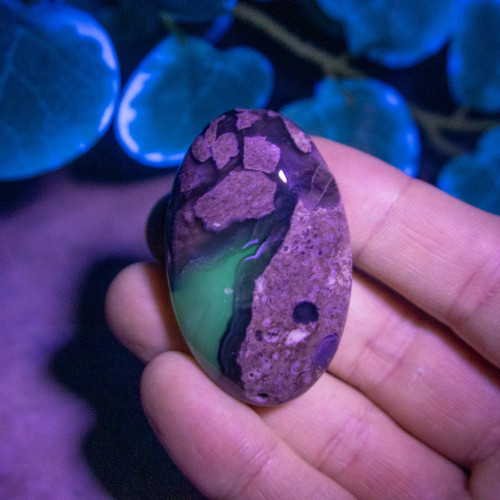 Volcano Agate Palmstone (UV Reactive) #9