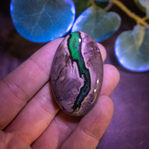 Volcano Agate Palmstone (UV Reactive) #7