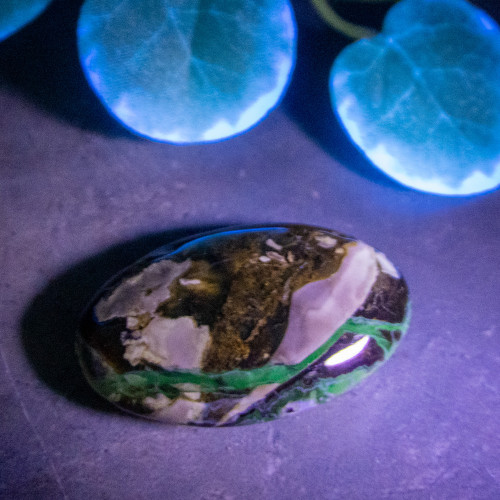 Volcano Agate Palmstone (UV Reactive) #4