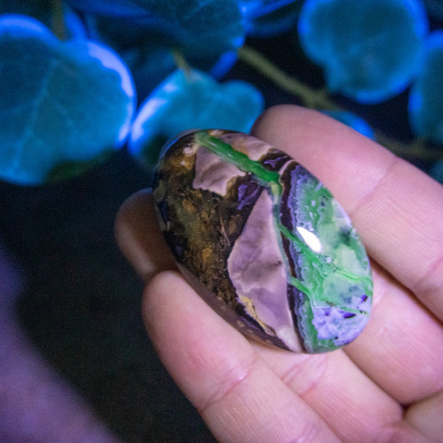 Volcano Agate Palmstone (UV Reactive) #4