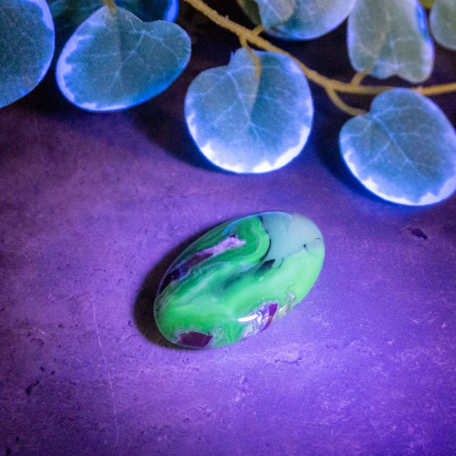 Volcano Agate Palmstone (UV Reactive) #2